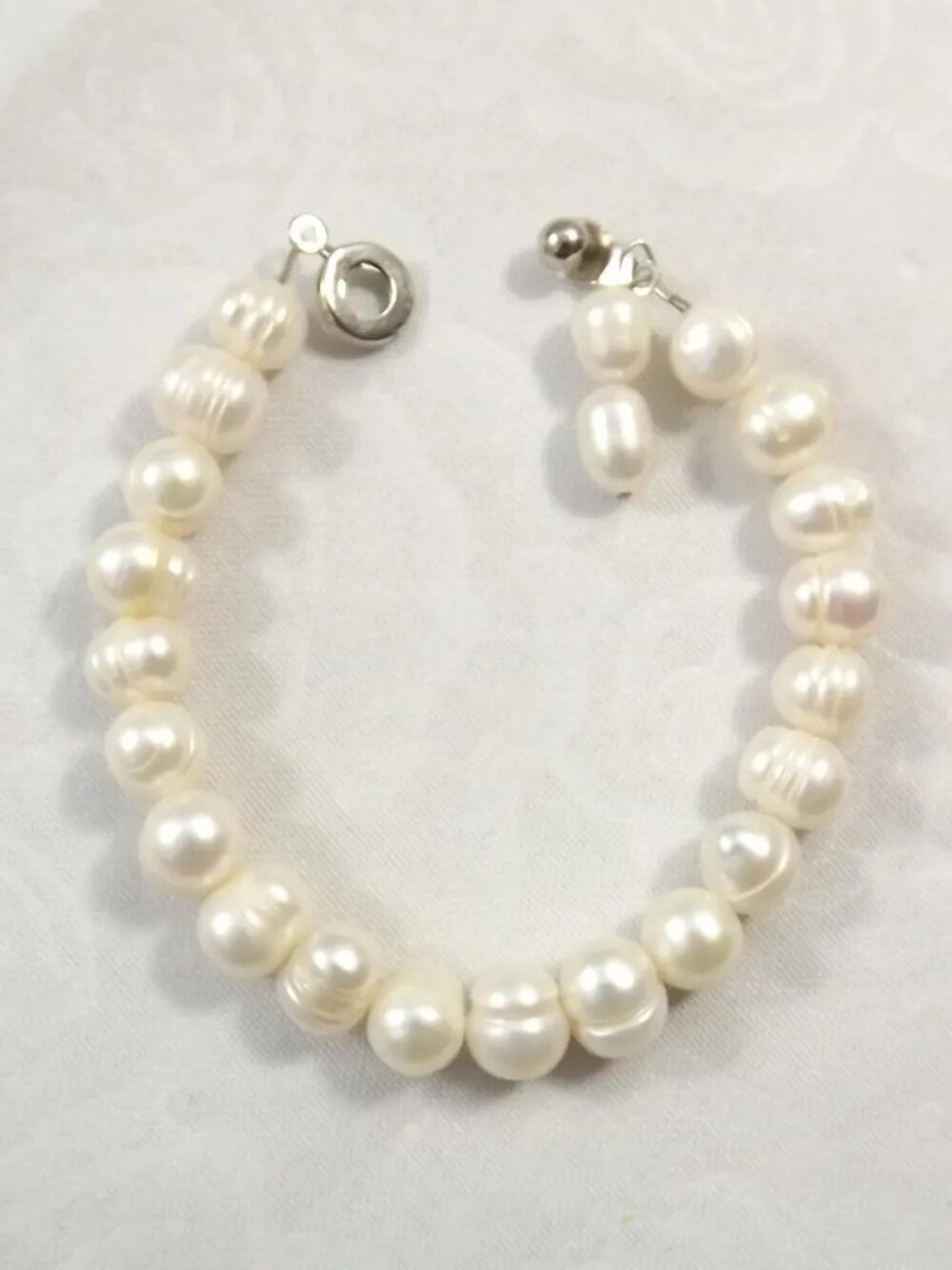 Large Natural Freshwater Pearl Bracelet